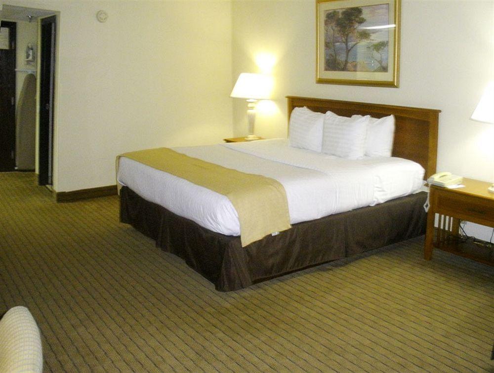 Clarion Hotel Jackson Northwest Oda fotoğraf